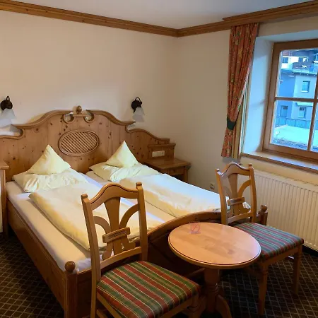 Schmidinger Bed and breakfast 4*